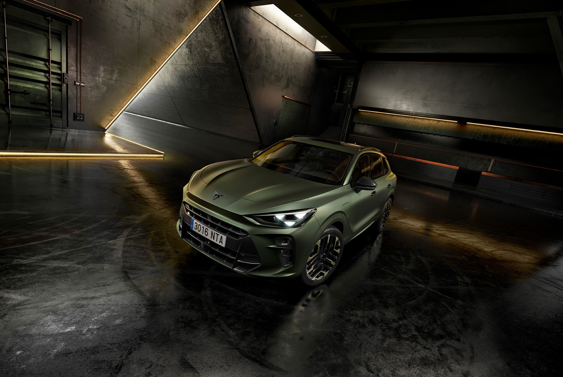 View of CUPRA Terramar that showcases its rebellious, emotional features.